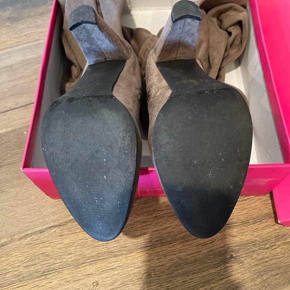 Catherine Malandrino Sorcha boot in Taupe - Picture 7 of 10